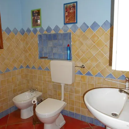 Apartment Via Mar Ligure 別荘