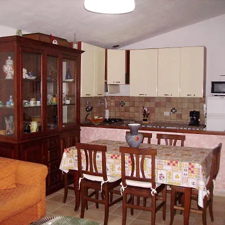 Apartment Via Mar Ligure Feriehus Siniscola